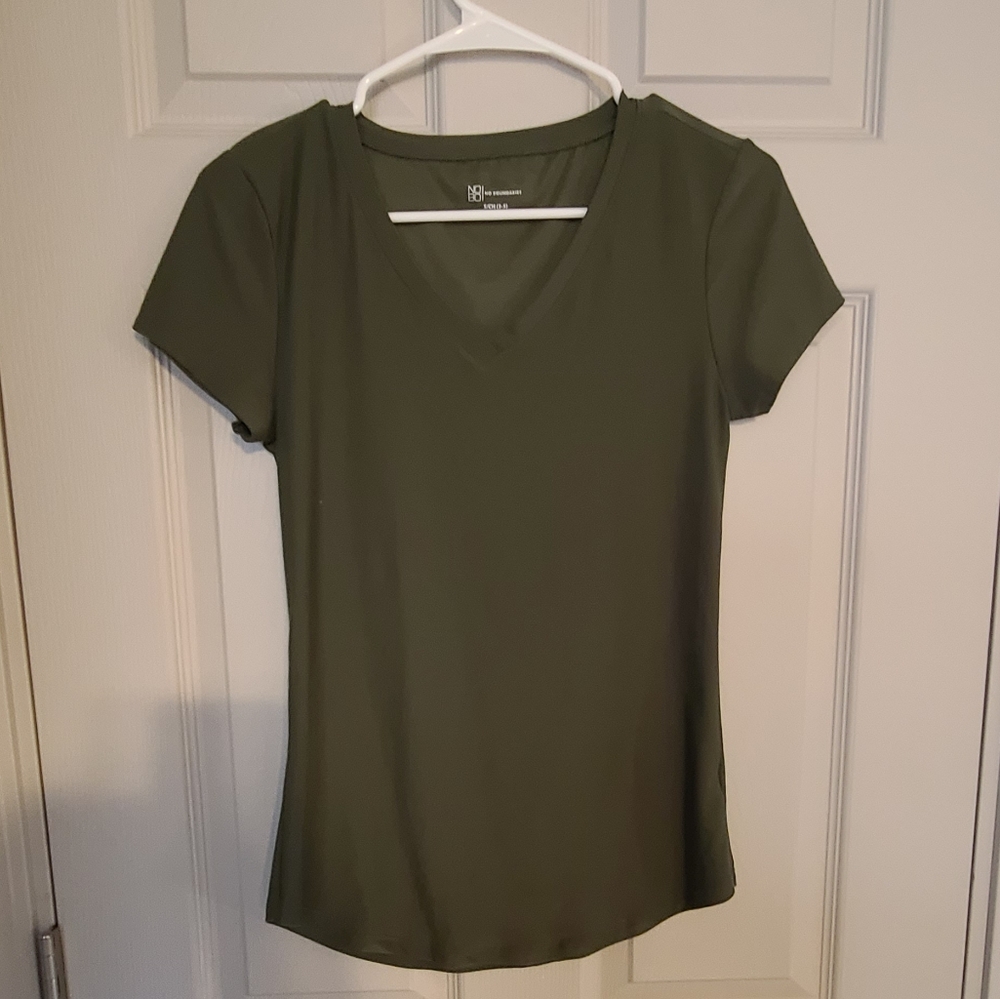 Women's shoet sleeved shirt